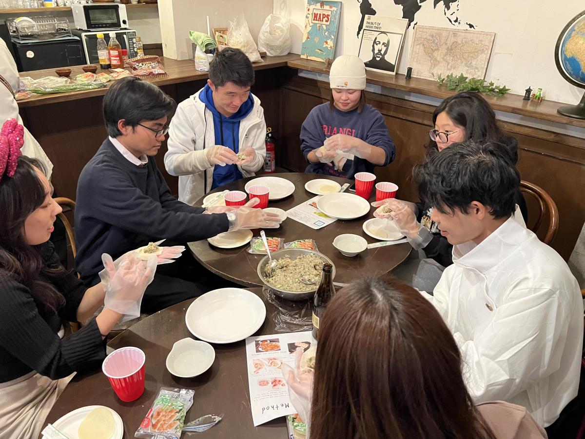 ゲストハウスでの餃子パーティ（2024/10/30）